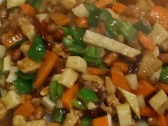 宫保鸡丁-共春园饺子馆(桑田大楼店)