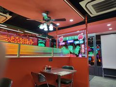 -勇興發港式茶餐厅(江宁店)