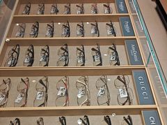 -博士眼镜(东莞明丰广场店)