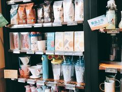 -星巴克臻选(盐城金鹰聚龙湖店)