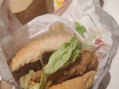 -麦当劳(秣陵路店)