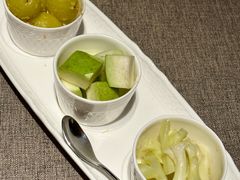 餐前小吃-虹潮荟·餐桌上的美食地理(太阳宫店)