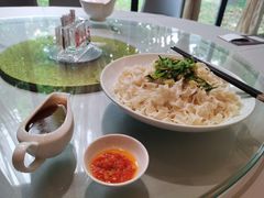 鲍汁捞粗面-悦湖公馆