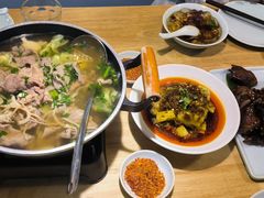 -全牛匠·乐山跷脚牛肉(新中关店)