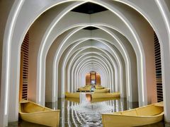 -涨巢·潮玩水疗局