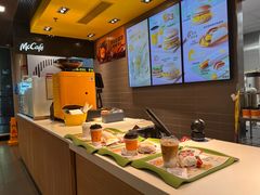 -麦当劳(轻轨曹杨路店)
