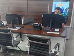 -奔驰利星行(北京花乡店)