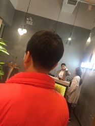 -时尚殿堂明星门店