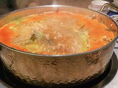 -野山舂·贵州现舂酸汤牛肉(民生路店)