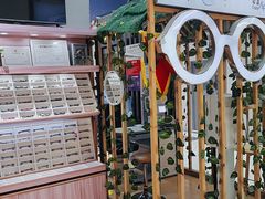 -诺柯视眼镜-蔡司依视路官方工厂店(淞南一店)