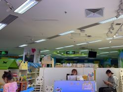 -孩子王童乐园(洛阳万达店)