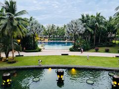 -三亚湾海居铂尔曼度假酒店