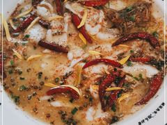-渔语鱼酸菜鱼新川菜(来福士店)