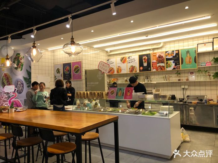 南山余闲沙拉·轻食融合餐厅(中街店)大堂图片 - 第13张