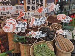-刘一手重庆火锅(万达广场颍泉店)