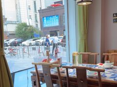 -川流不息·地道川菜·小龙虾(新松江路店)