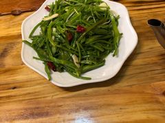 -小锅巴纳西餐厅