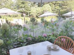 -墨居上隐·院子里火锅(峨眉店)