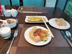 -广州汇华希尔顿逸林酒店
