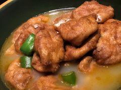 鱼汤焖油豆腐-佬麻雀·剁椒鱼头(京基KK One店)
