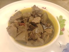 -新天明砂锅鱼头煲