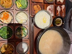 -银米·云南传统过桥米线(双廊黑金冠店)