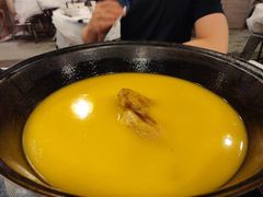 -鲜入围煮花胶鸡海鲜火锅