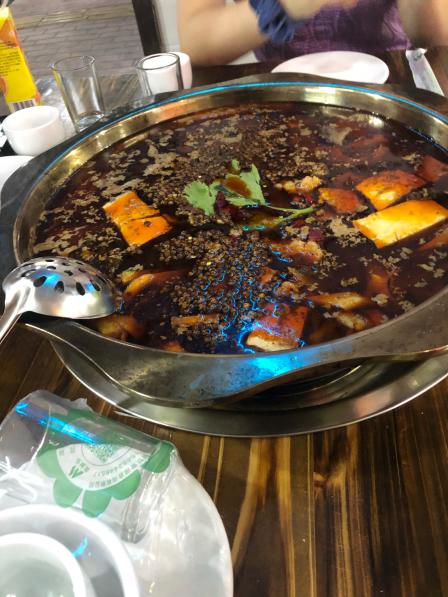 邀宴鱼庄·自助冷锅鱼-"每天下班路过这家,也看到有人吃,价格也不.