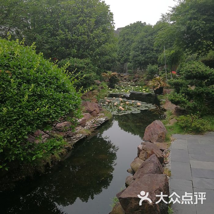 移沿山生态农庄