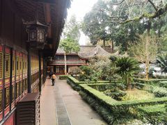 -峨眉山报国寺