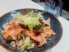 烟熏三文鱼杂菌沙拉-BE BRIGHT KITCHEN(正佳广场店)