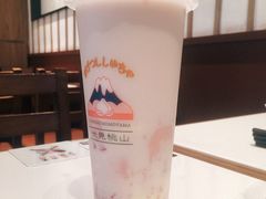 招牌大福草莓奶茶-伏小桃(萧山银隆店)