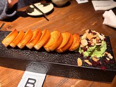 菠菜蜂蜜芝士烤面包-Professor Lee (K11艺术中心店)