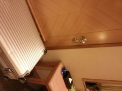通向拼房间的侧门-香港珀丽酒店