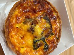 -Dough&Joe团憩(瑞虹天地月亮湾店)