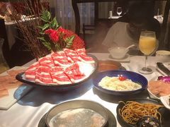 -泓炙颐凤鲜海鲜火锅料理(桐乡店)