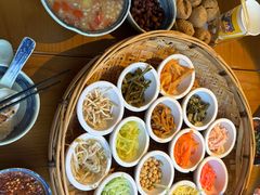 -包整·丝娃娃(一览甲秀楼风景店)