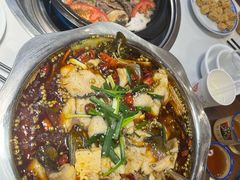 -乡土特色.冷锅鱼.牦牛肉汤锅