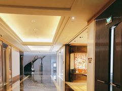 -上海半岛酒店·半岛精品店