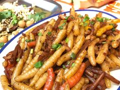 -威记烧嘢·南宁烧烤·超级生牛(绿地店)