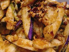 -巴特餐饮6加1音乐餐吧·新疆菜