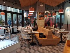 -Dough&Joe团憩(瑞虹天地月亮湾店)