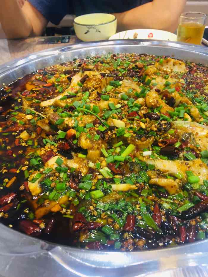 凤驿正宗来凤鱼璧山兔-"女朋友很喜欢吃兔兔,这家没有预想中好吃,.