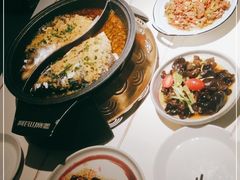 -阿瓦山寨·湘菜现炒·剁椒鱼头王(咸阳总店)