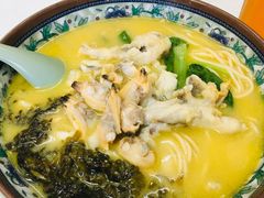 黄鱼蛤蜊面-明呈黄鱼面馆(斜土路店)