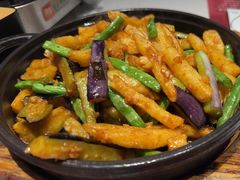 铁板地三鲜-鑫小城故事·藕汤·家常菜(台北一路总店)