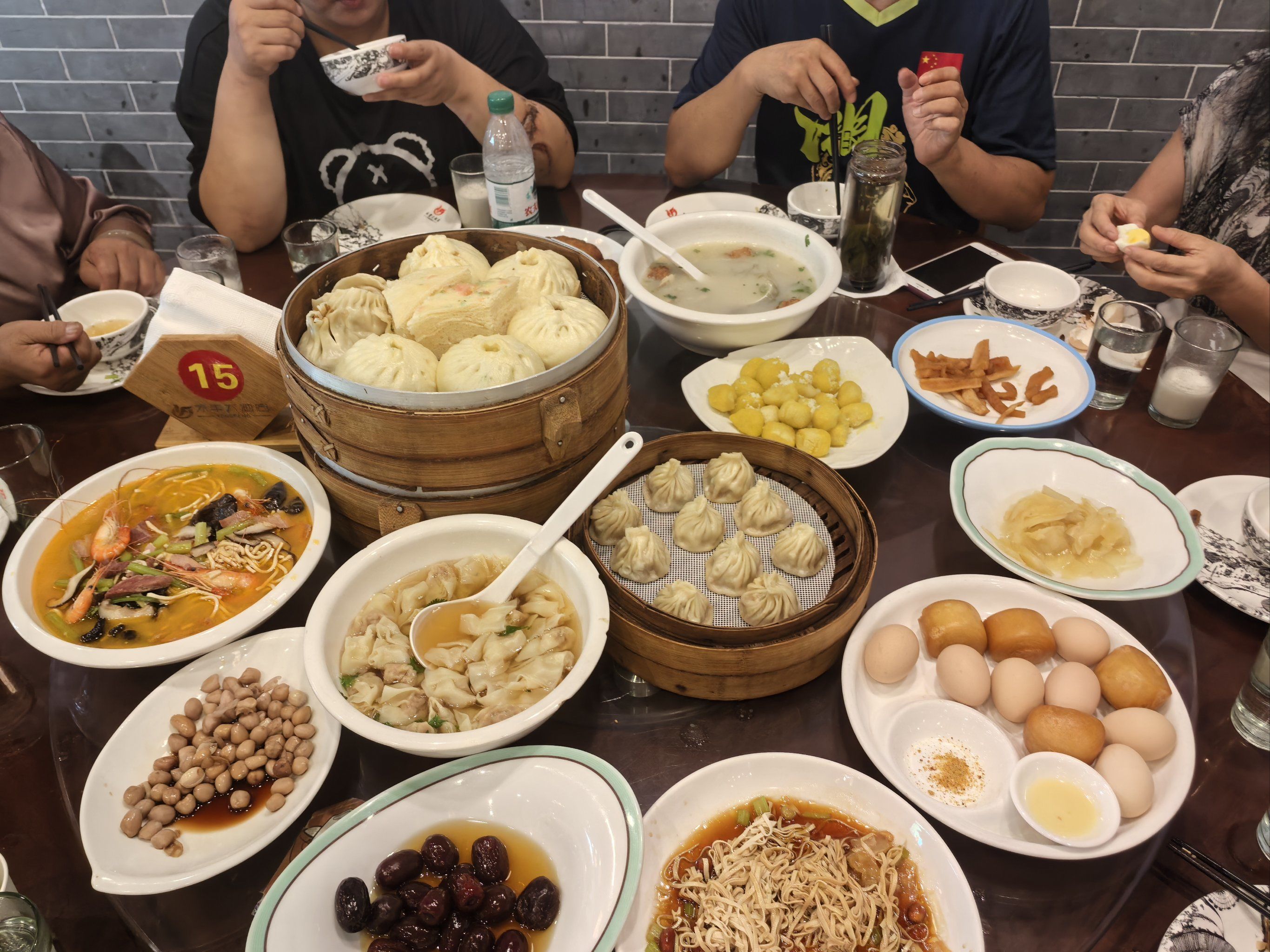 合陈镇奶茶如何成为当地小吃新宠？