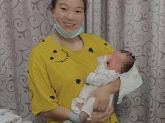 -爱的果实月嫂育婴师(世纪东方店)