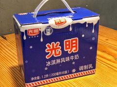 光明冰砖牛奶-盒马鲜生(189购物中心店)