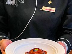 -海派悦庭·海胆烧麦·新融合菜(凯德广场店)